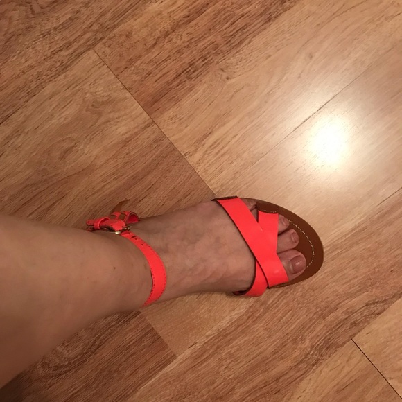 Sandals - Picture 4 of 5